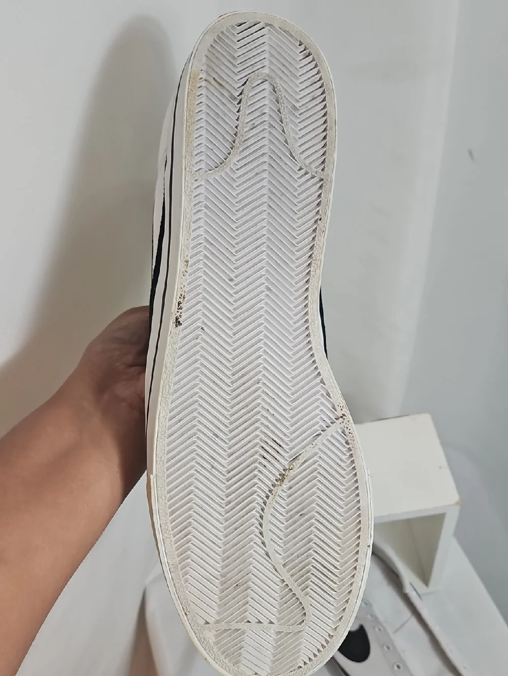 Women’s Nike Court Legacy Mid Canvas Sneakers White Black Size 13 Used Pre-loved - Picture 13 of 17